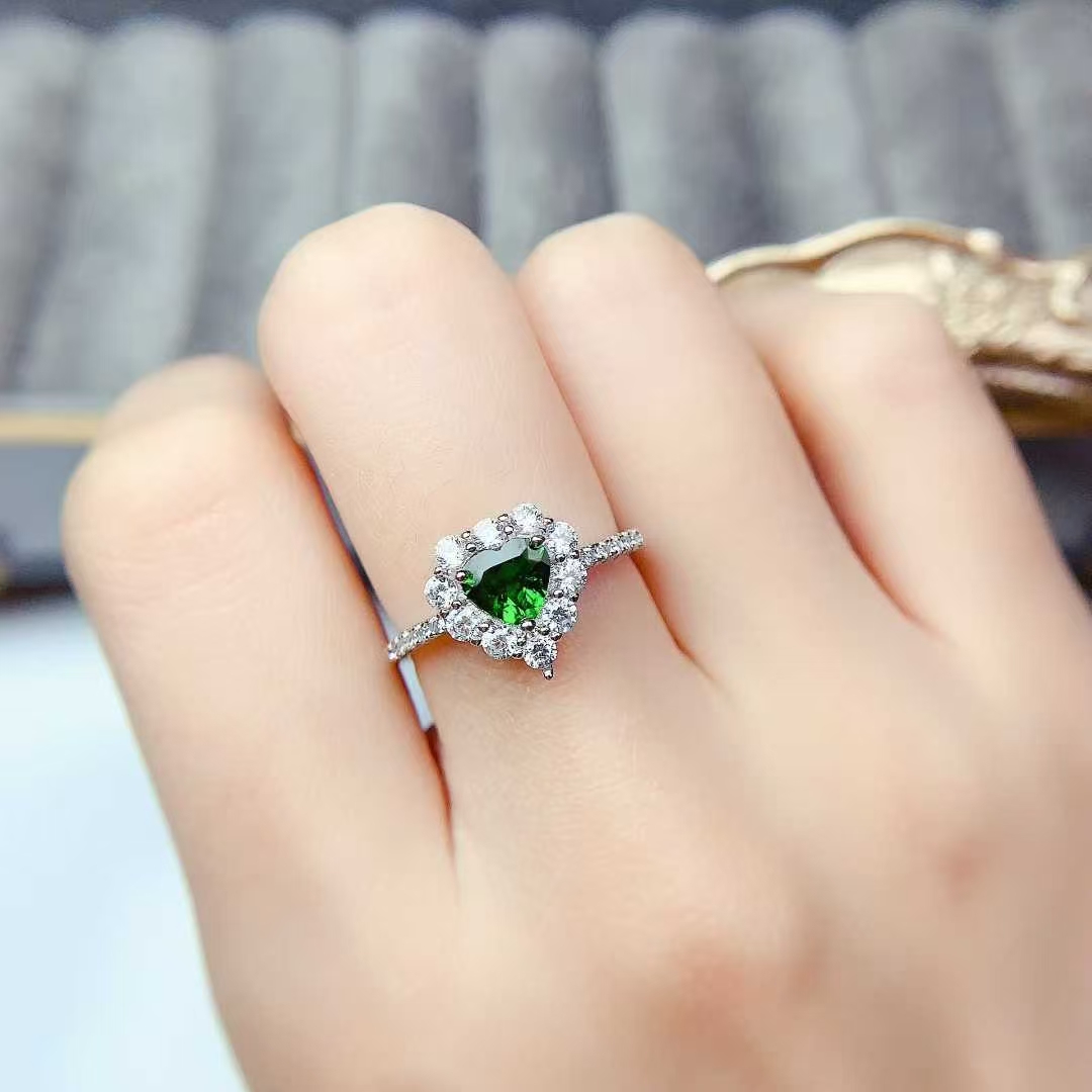 Pure 925 Silver Gemstone Ring  - Chrome Hearts Ring 评论和价格
